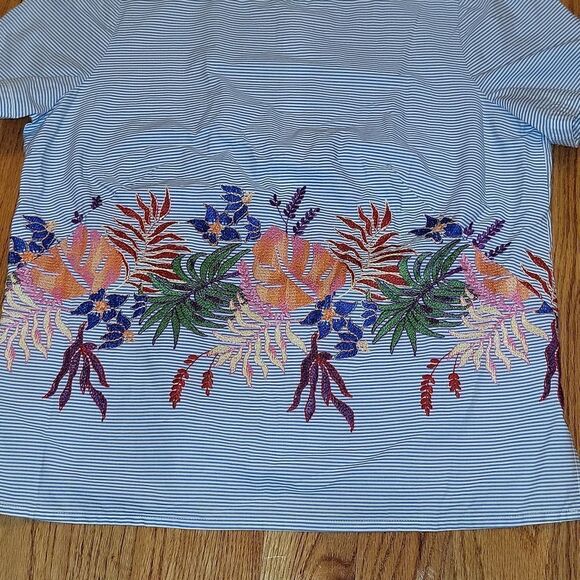 Maison Common Striped Back Zip Embroidered Top Blouse Shirt Size 44 US Large - Picture 3 of 12